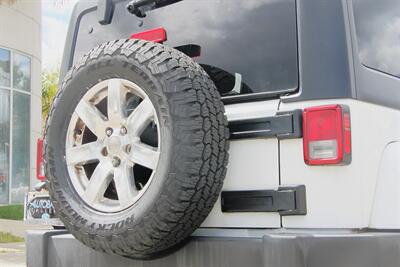 2018 Jeep Wrangler JK Unlimited Sahara   - Photo 8 - Dublin, CA 94568