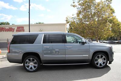 2019 Cadillac Escalade ESV Luxury   - Photo 9 - Dublin, CA 94568