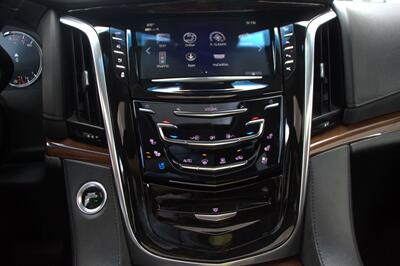 2019 Cadillac Escalade ESV Luxury   - Photo 32 - Dublin, CA 94568
