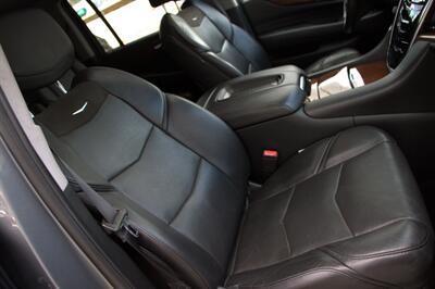 2019 Cadillac Escalade ESV Luxury   - Photo 36 - Dublin, CA 94568