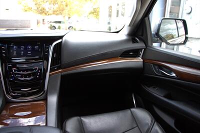 2019 Cadillac Escalade ESV Luxury   - Photo 43 - Dublin, CA 94568