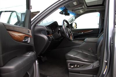 2019 Cadillac Escalade ESV Luxury   - Photo 17 - Dublin, CA 94568