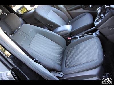 2019 Ford Transit Connect Passenger Wagon XLT Minivan w/Rear Liftgate 120.6 " ***ONE-OWNER*** - Photo 30 - Dublin, CA 94568