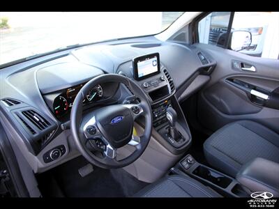 2019 Ford Transit Connect Passenger Wagon XLT Minivan w/Rear Liftgate 120.6 " ***ONE-OWNER*** - Photo 26 - Dublin, CA 94568