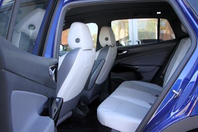 2021 Volkswagen ID.4 Pro S   - Photo 13 - Dublin, CA 94568