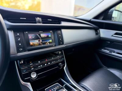 2018 Jaguar XF 20d Premium   - Photo 25 - Dublin, CA 94568
