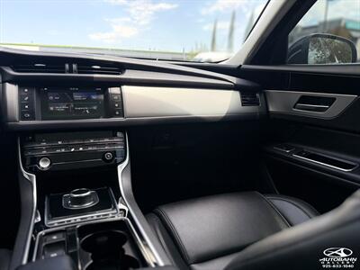 2018 Jaguar XF 20d Premium   - Photo 19 - Dublin, CA 94568