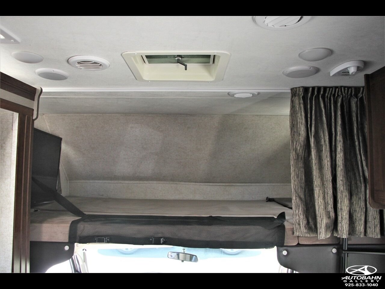 2019 Forest River E-450 SD CUTAWAY 3051S - Photo 31 - Dublin, CA 94568