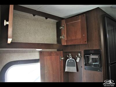 2019 Forest River E-450 SD CUTAWAY 3051S - Photo 34 - Dublin, CA 94568
