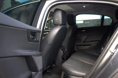 2018 Jaguar XE 20d Premium  ***DIESEL*** - Photo 14 - Dublin, CA 94568