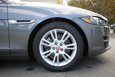 2018 Jaguar XE 20d Premium  ***DIESEL*** - Photo 10 - Dublin, CA 94568