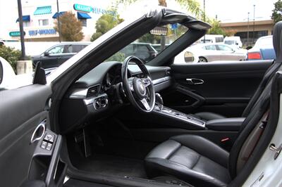 2017 Porsche 911 Carrera S  ***Premium Pkg+ w/Adaptive Sport Seats+ (P3G)*** - Photo 16 - Dublin, CA 94568