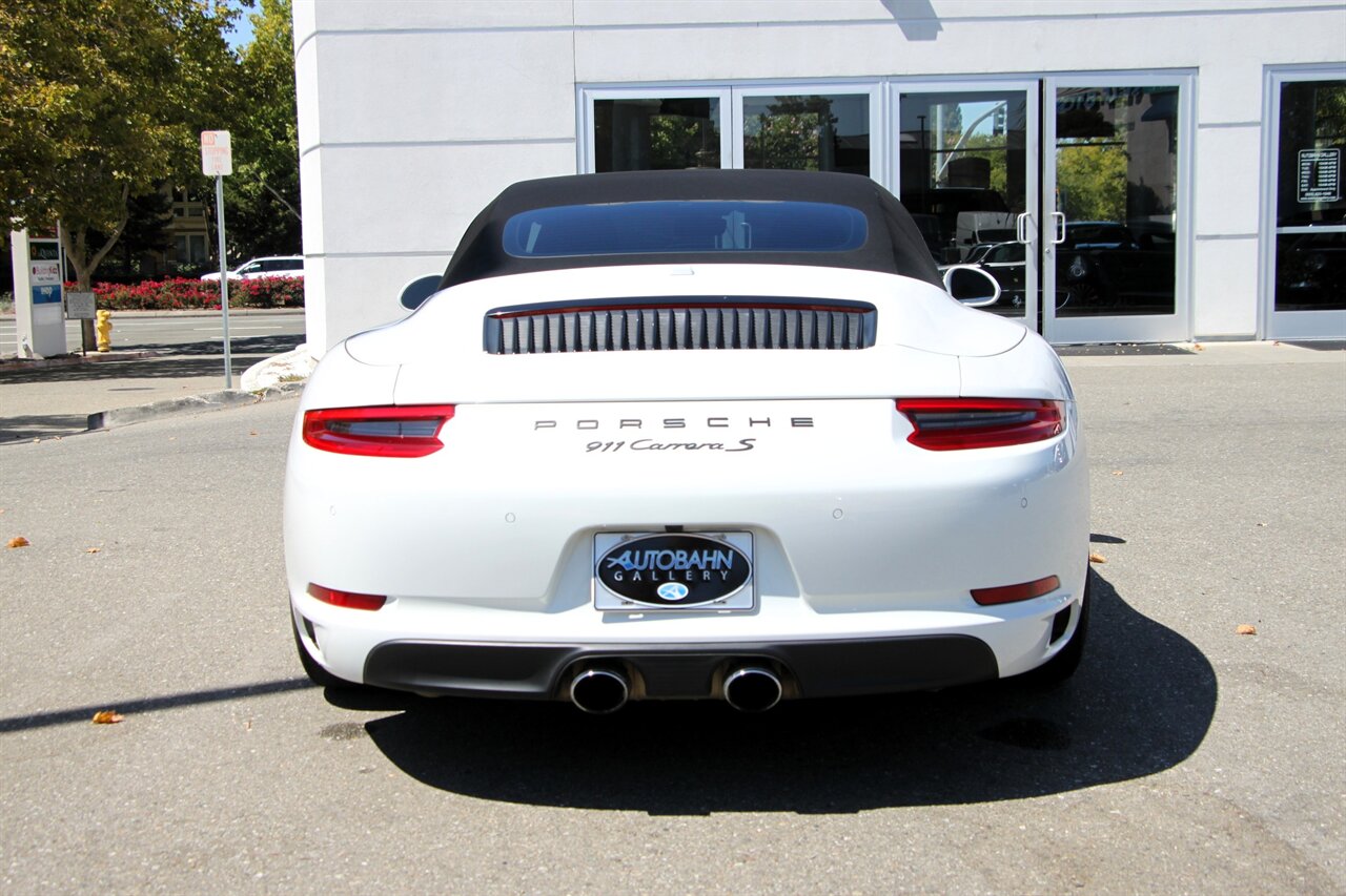 2017 Porsche 911 4S 4 GTS photo 5