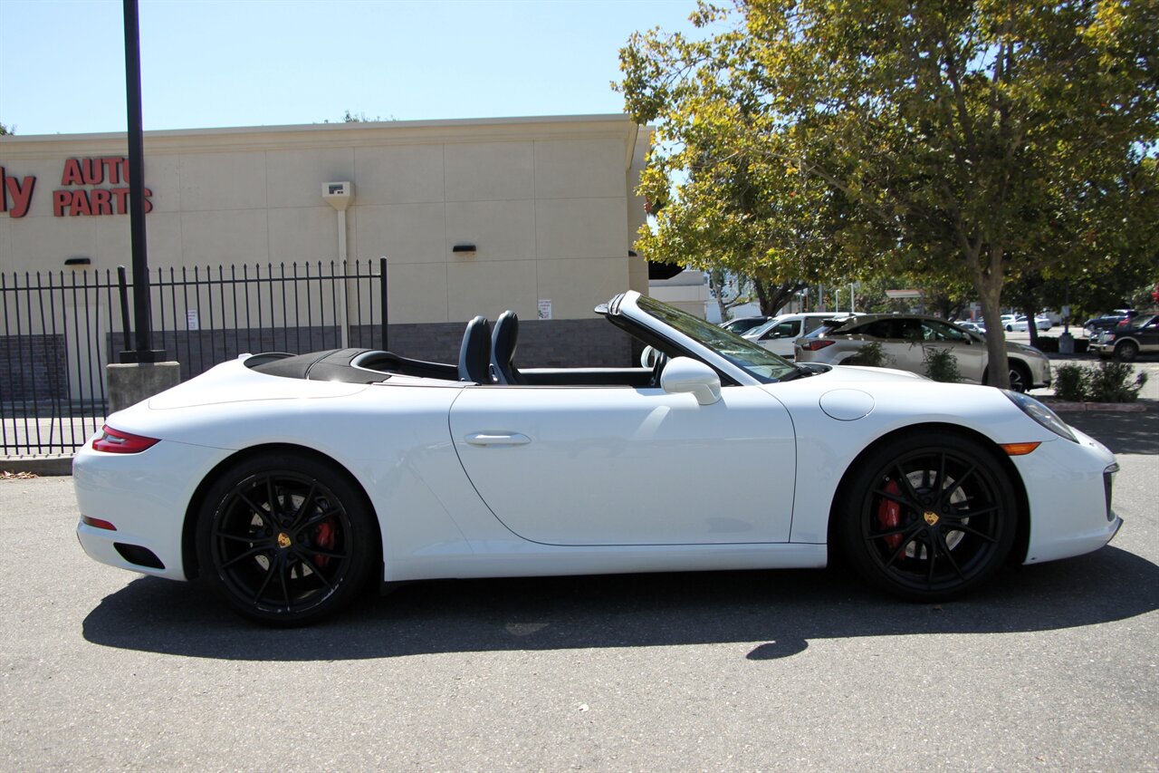 2017 Porsche 911 4S 4 GTS photo 12