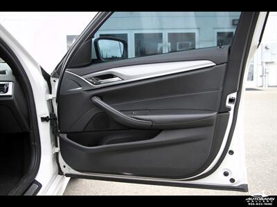 2019 BMW 5 Series 530e iPerformance  ***M Sport Package*** - Photo 37 - Dublin, CA 94568