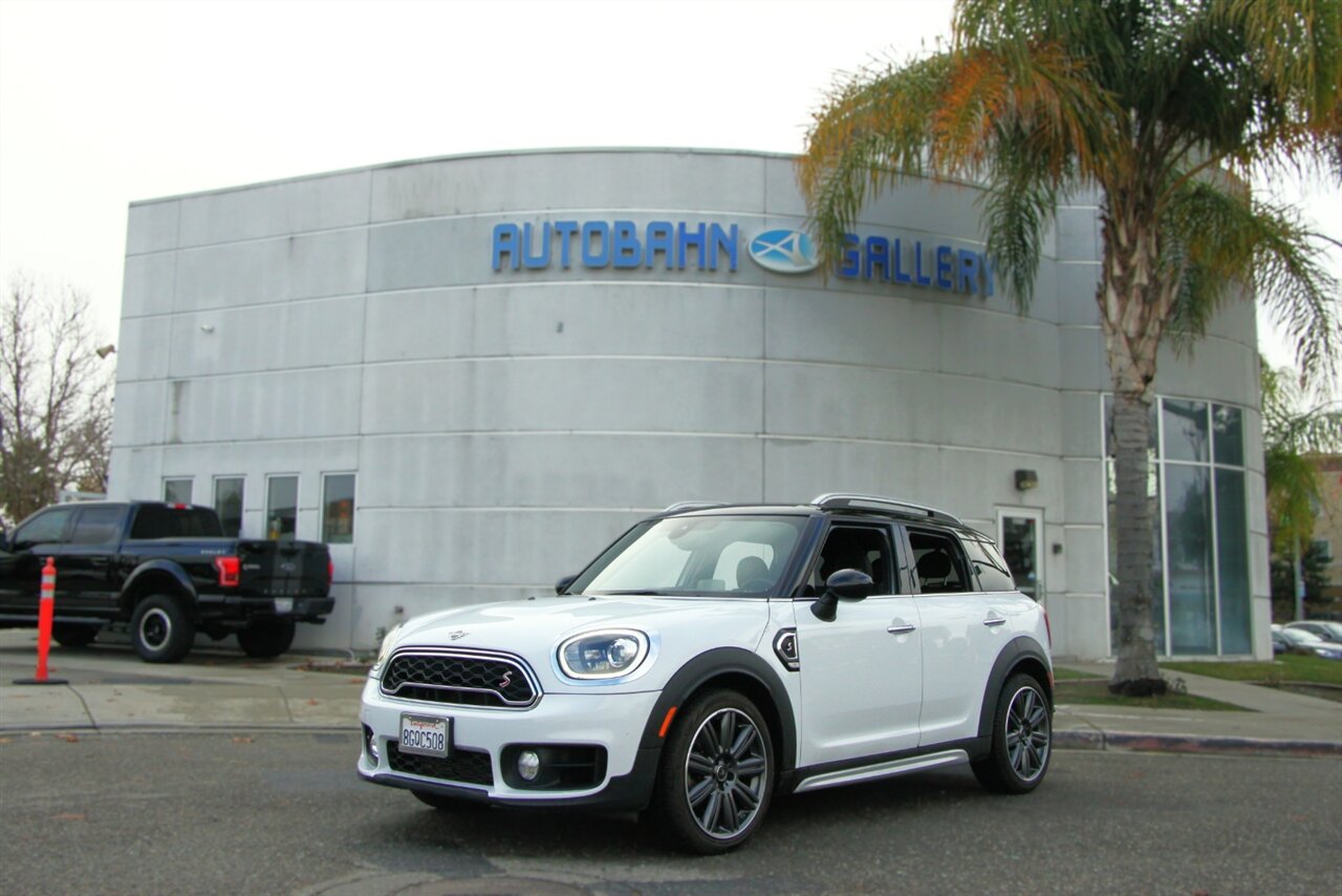 MINI Countryman's photo