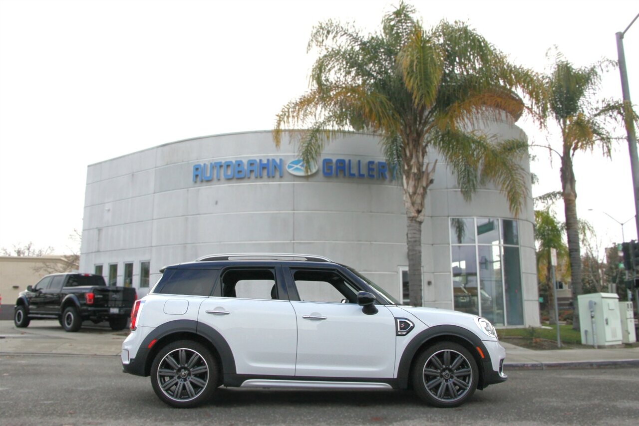 2019 MINI Countryman S photo 4