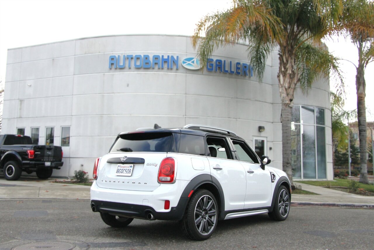 2019 MINI Countryman S photo 6