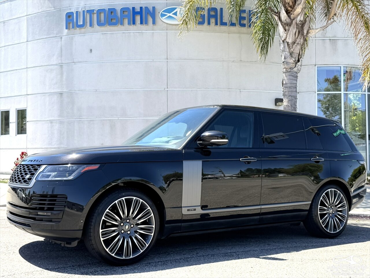 2020 Land Rover Range Rover 5.0 Autobiography LWB's photo