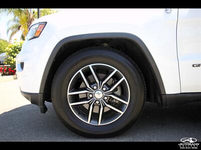2017 Jeep Grand Cherokee Limited  ***ONE-OWNER***  ***LUXURY GROUP II*** - Photo 10 - Dublin, CA 94568