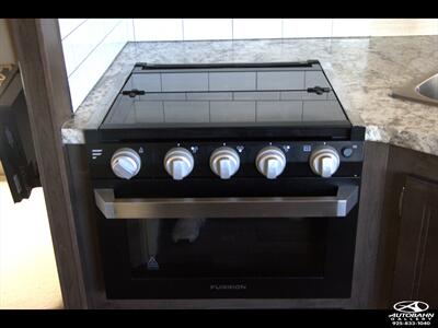 2020 Jayco REDHAWK 31F   - Photo 36 - Dublin, CA 94568