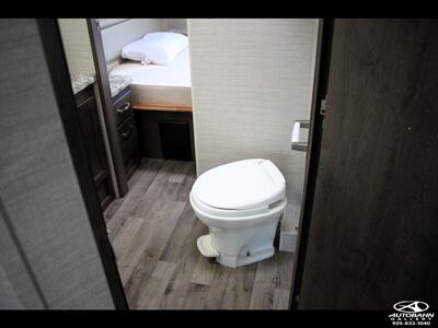 2020 Jayco REDHAWK 31F   - Photo 30 - Dublin, CA 94568