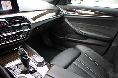 2019 BMW 5 Series 530e iPerformance   - Photo 35 - Dublin, CA 94568