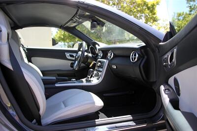 2012 Mercedes-Benz SLK SLK 350  ***ONE OWNER*** - Photo 21 - Dublin, CA 94568
