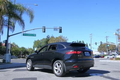 2017 Jaguar F-PACE 35t Premium   - Photo 8 - Dublin, CA 94568