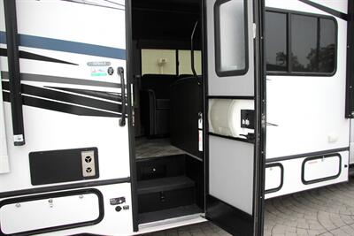 2023 Forest River Sunseeker 3250LE E-450 FORD CHASSIS  ***BUNK-BED*** - Photo 13 - Dublin, CA 94568