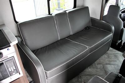 2023 Forest River Sunseeker 3250LE E-450 FORD CHASSIS  ***BUNK-BED*** - Photo 24 - Dublin, CA 94568