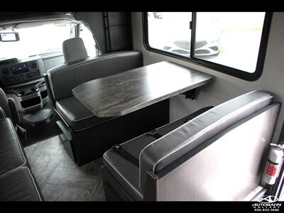 2023 Forest River Sunseeker 3250LE E-450 FORD CHASSIS ***BUNK-BED*** - Photo 27 - Dublin, CA 94568