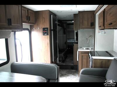 2023 Forest River Sunseeker 3250LE E-450 FORD CHASSIS ***BUNK-BED*** - Photo 23 - Dublin, CA 94568