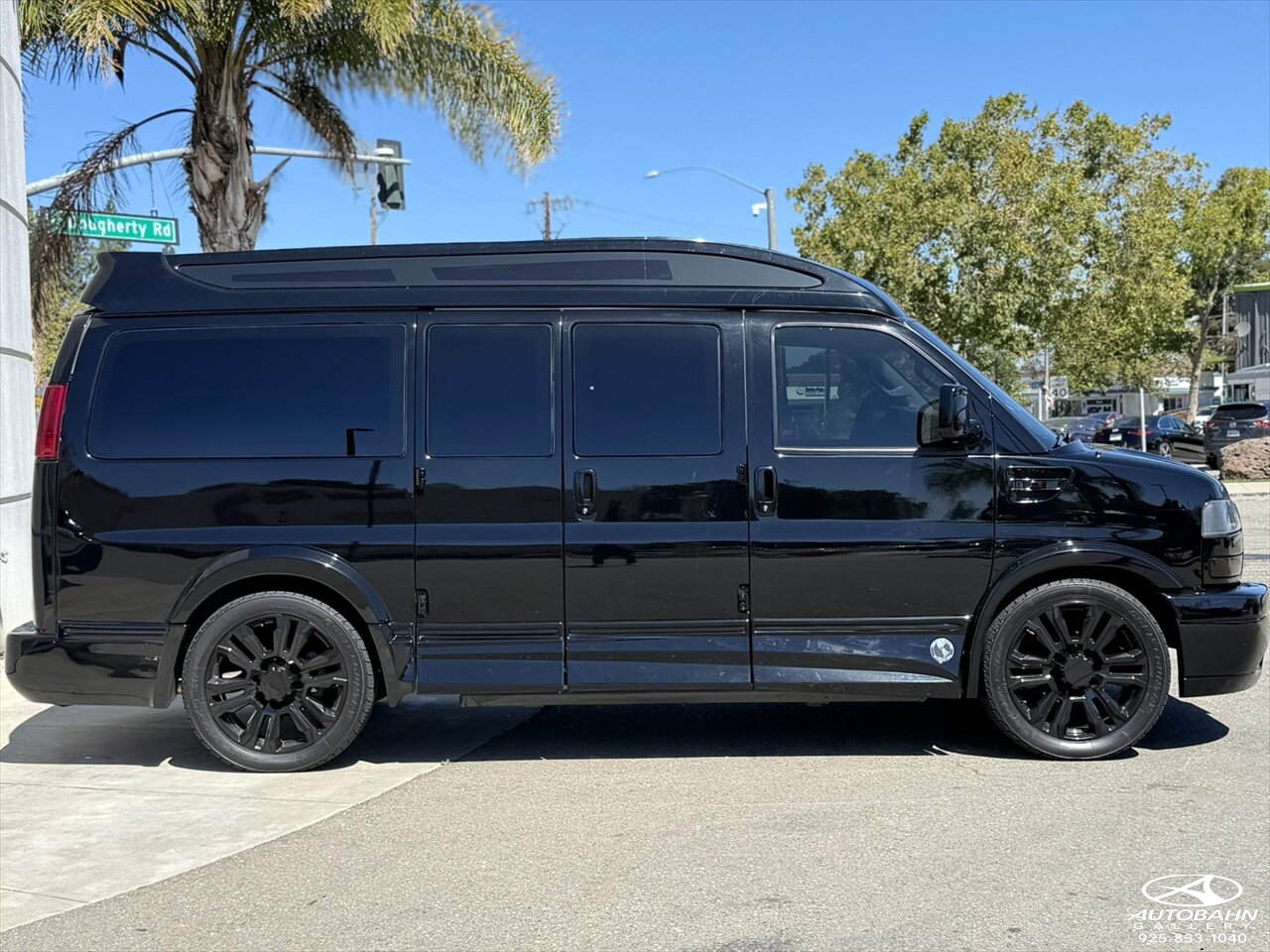 2017 GMC Savana 2500 - Photo 6 - Dublin, CA 94568