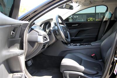 2017 Jaguar XE 25t   - Photo 11 - Dublin, CA 94568