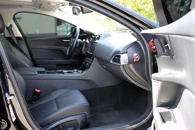 2017 Jaguar XE 25t   - Photo 17 - Dublin, CA 94568