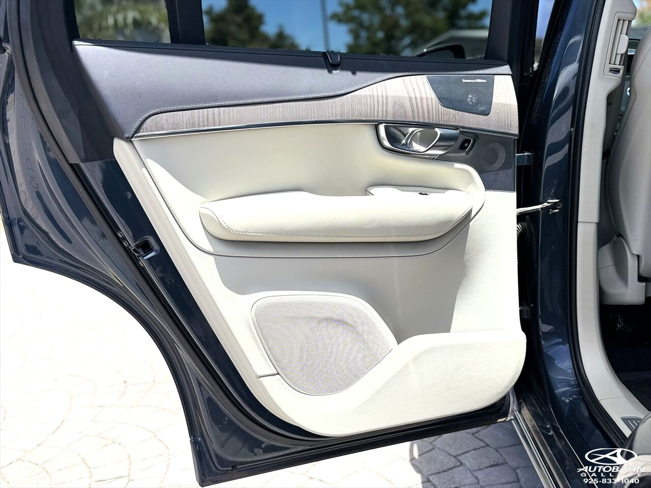 2022 Volvo XC90 Inscription - Photo 31