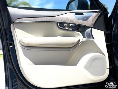 2022 Volvo XC90 Recharge T8 Inscription 6P  ***ONE-OWNER*** - Photo 15 - Dublin, CA 94568