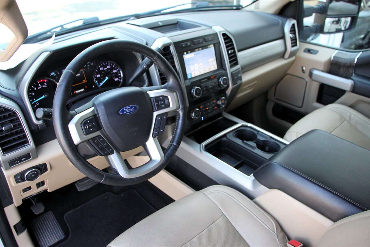 2019 Ford F-350 Lariat photo 39
