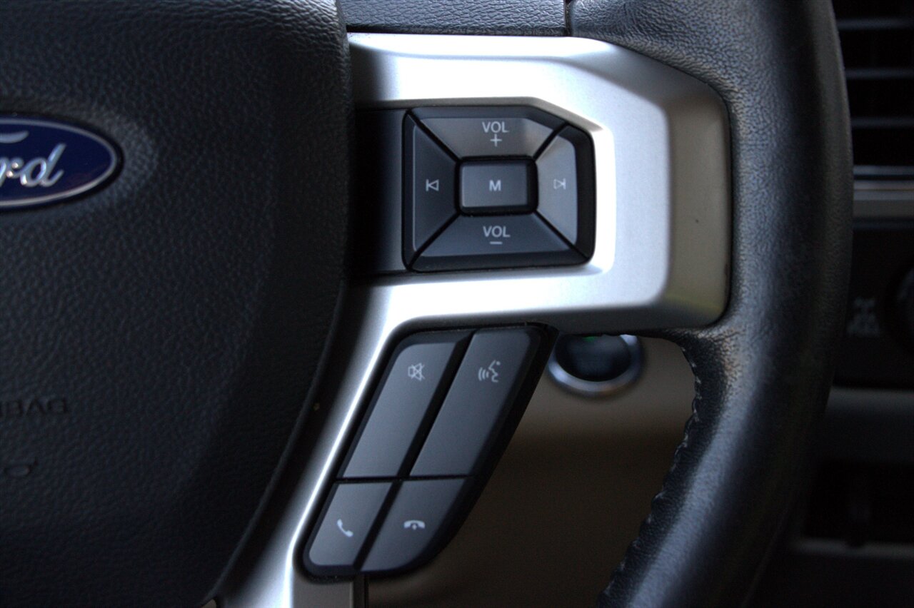 2019 Ford F-350 Lariat photo 26