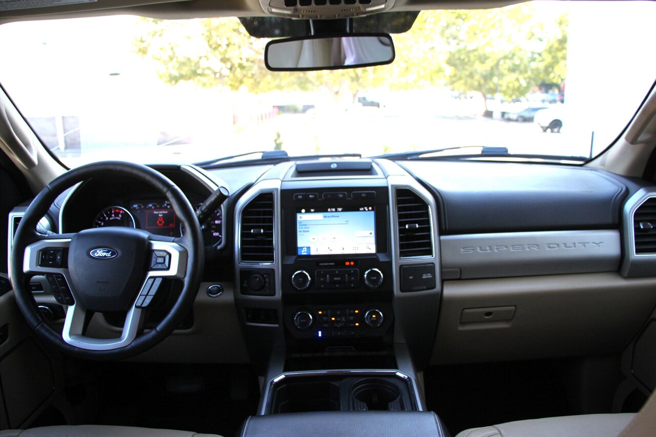 2019 Ford F-350 Lariat photo 35