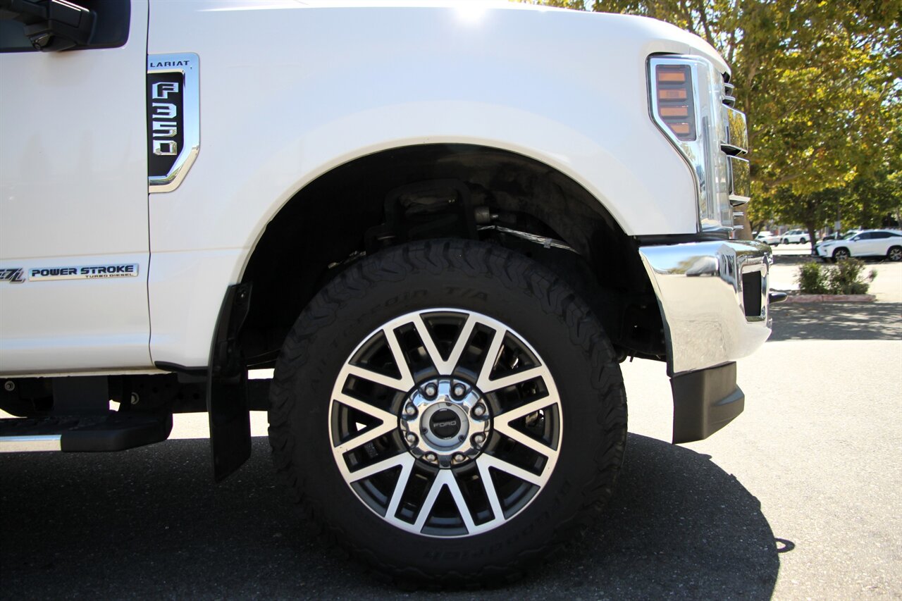 2019 Ford F-350 Lariat photo 10