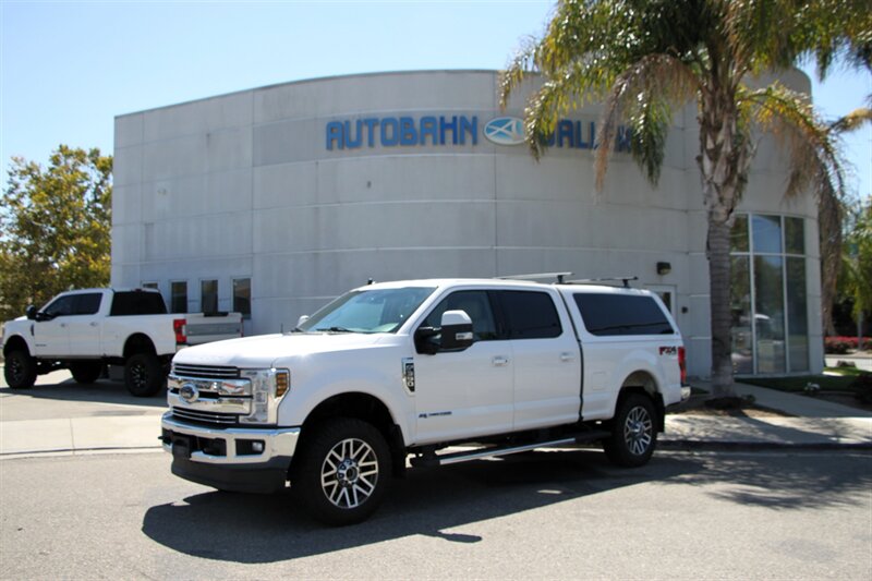 2019 Ford F-350 Super Duty Lariat  ***ONE OWNER***