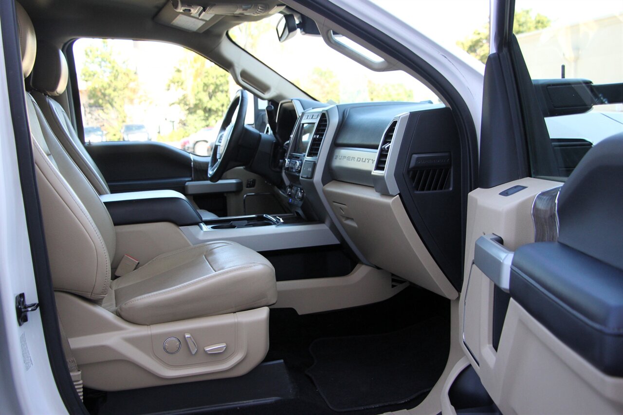 2019 Ford F-350 Lariat photo 19