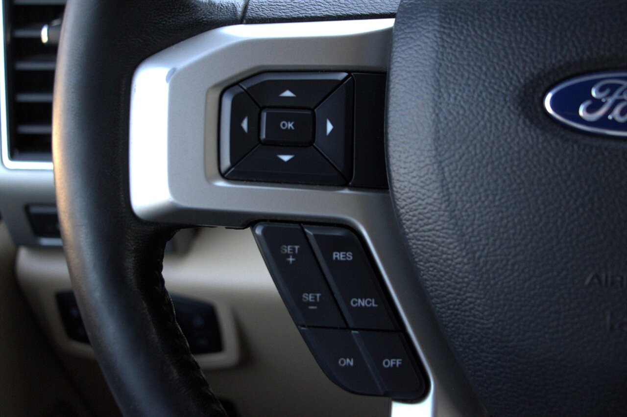 2019 Ford F-350 Lariat photo 25