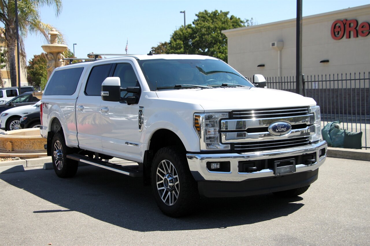 2019 Ford F-350 Lariat photo 3