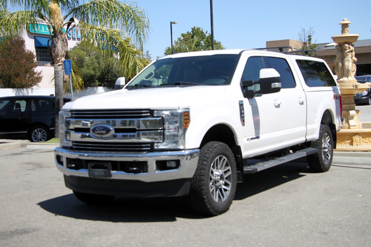 2019 Ford F-350 Lariat photo 4