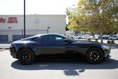 2018 Aston Martin DB11   - Photo 9 - Dublin, CA 94568