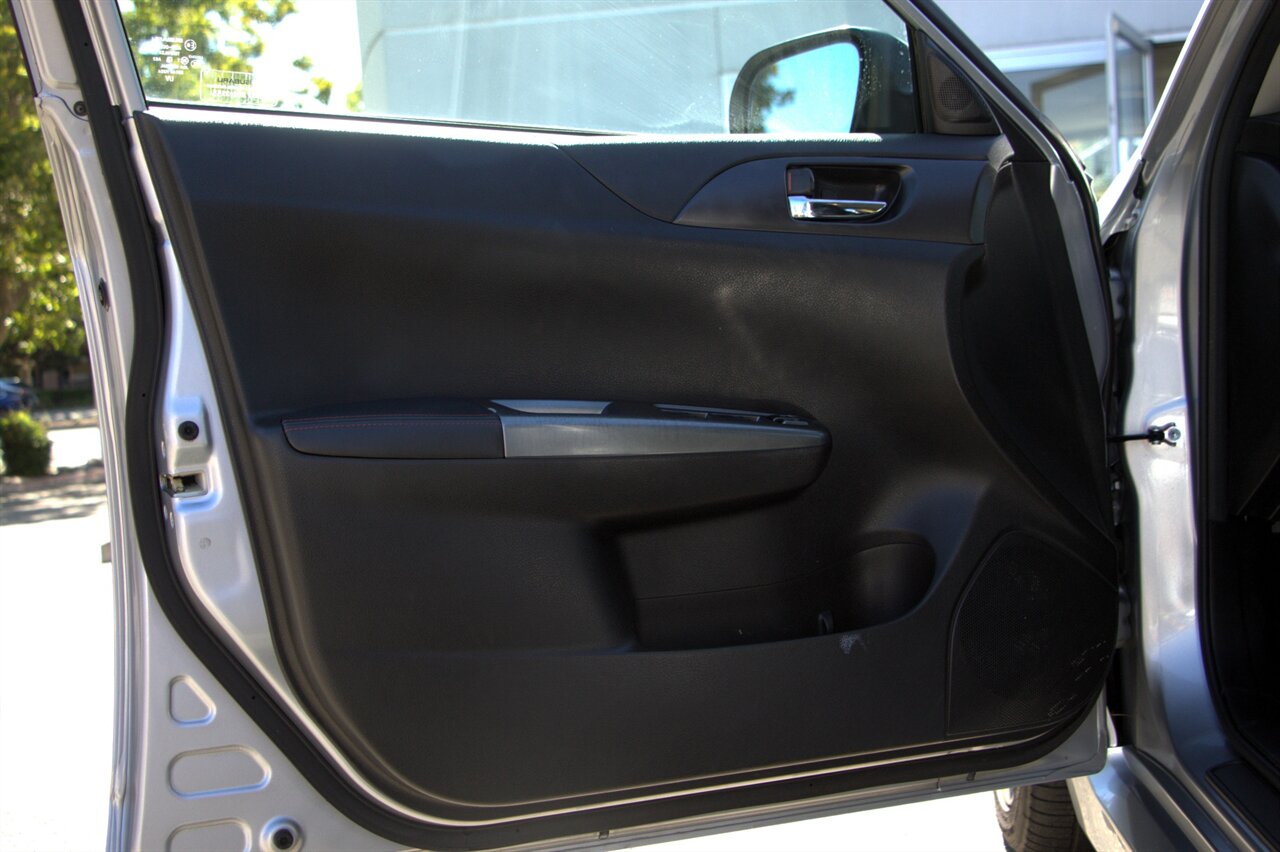 2014 Subaru Impreza WRX photo 10