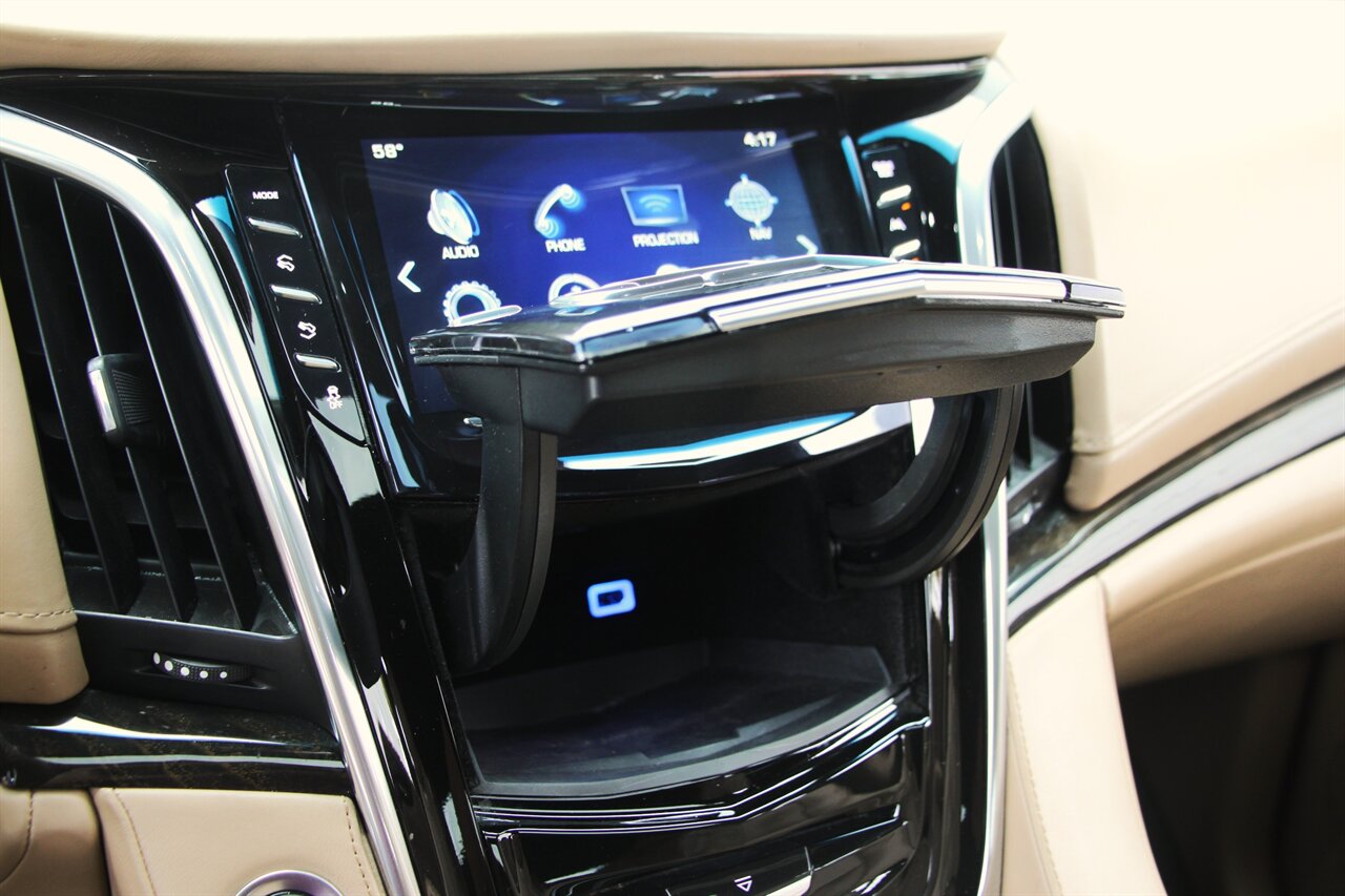 2018 Cadillac Escalade Platinum photo 41
